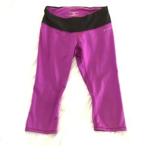 Brooks Women’s Running Capri | L, pink, zip pocket